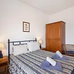 Apartment Caravela *